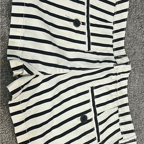 Forever 21 Black and White Bermuda Shorts with Striking Stripes - Picture 2 of 4